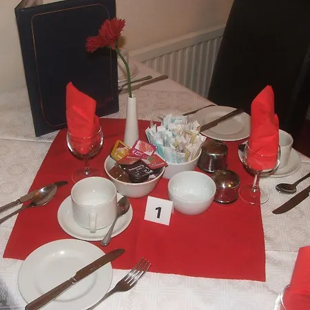 Hotel Eyre