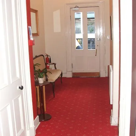 Eyre Hotel