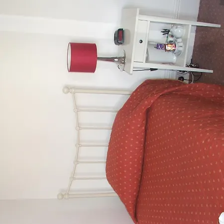 Eyre Hotel 3*