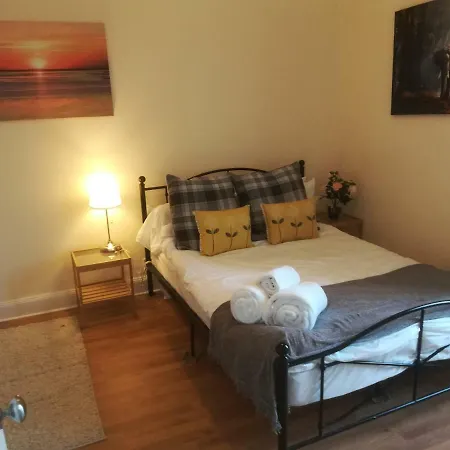 1 Bedroom Flat - 15 Mins From City Centre * Εδιμβούργο