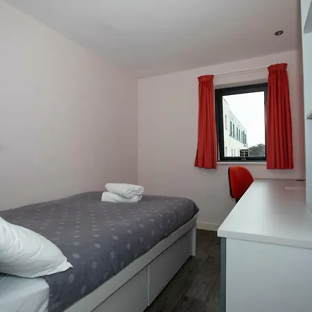 Beaverbank Place - Campus *