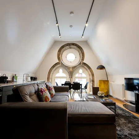 Linton Collection - Blackfriars Lofts Apartment *