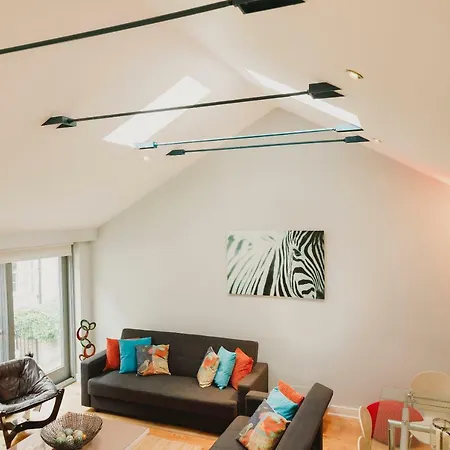 Cumberland Mews House *