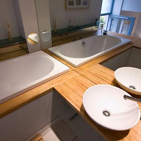 Cumberland Mews House *