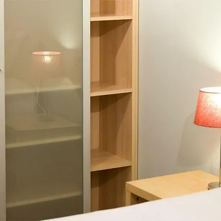 Cumberland Mews House Apartment *