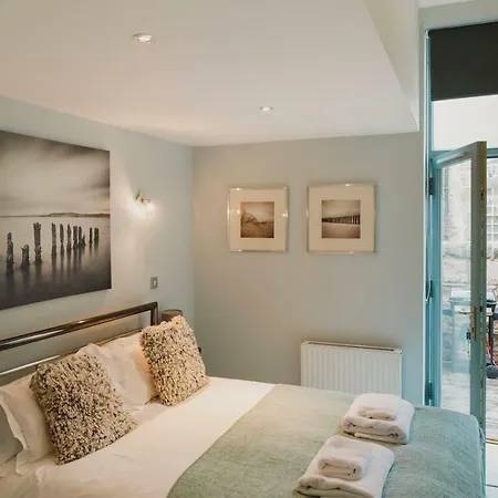 Apartment Cumberland Mews House