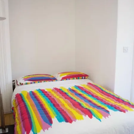 Fantastically Located 1 Bedroom Daire