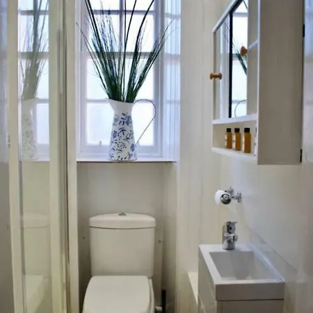 Fantastically Located 1 Bedroom *