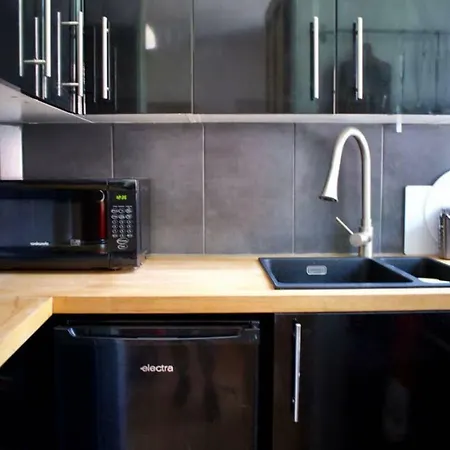 Daire Fantastically Located 1 Bedroom