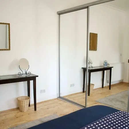 Daire Fantastically Located 1 Bedroom