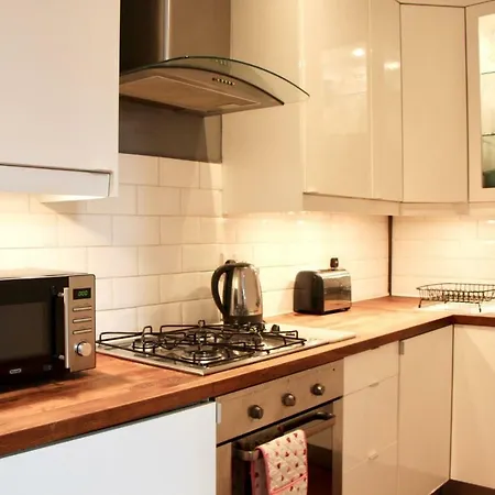 דירה Homely 1 Bedroom Garden Flat