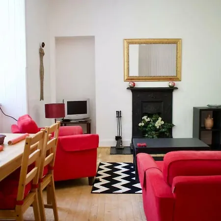 Fantastically Located 1 Bedroom Daire *