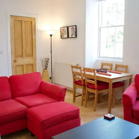 Fantastically Located 1 Bedroom * Edinburgh