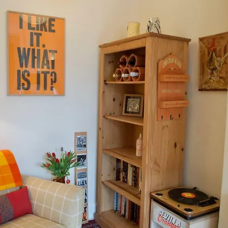 Stylish 1 Bedroom Stockbridge Διαμέρισμα *
