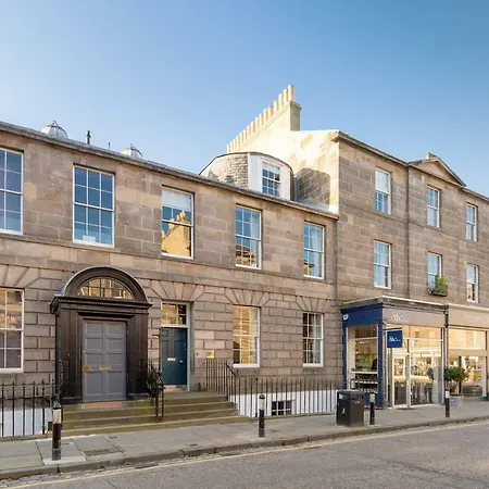 Magnificent Georgian Townhouse West End
