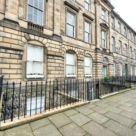 Great King St By Guestready