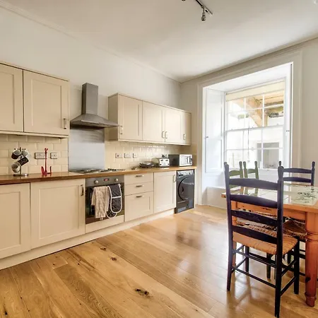 Great King St By Guestready Apartament *