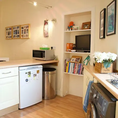 Stylish 1 Bedroom