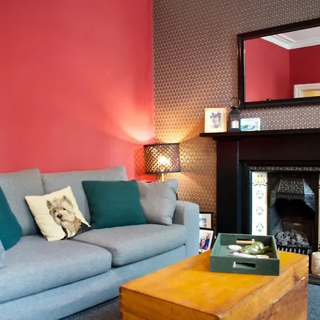 Stylish 1 Bedroom Apartment *