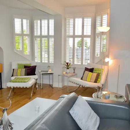 Appartement Stunning Loft Flat With Garden *