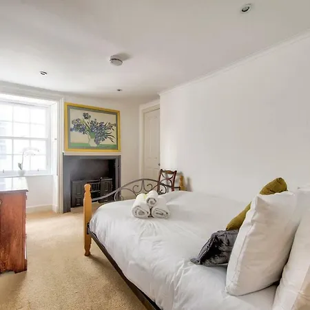 Stylish Rose Street Apt - Heart Of City Centre