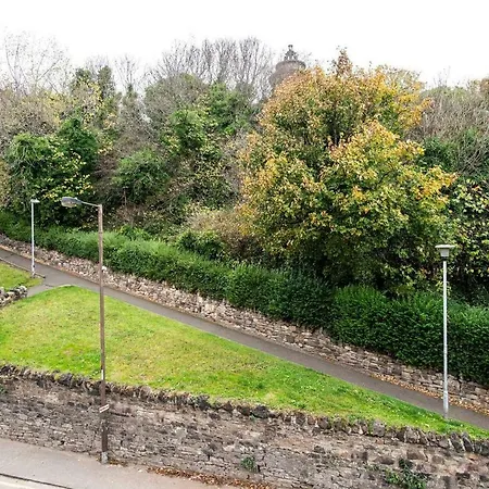 Apartment Altido Ultra Stylish Calton Road Apt W/ Parking Edinburgh