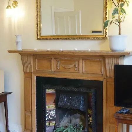 Roseneath Apartment, Marchmont, Central *
