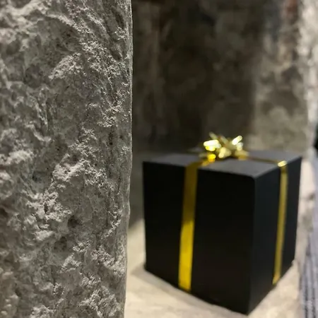 Royal Mile By The Castle