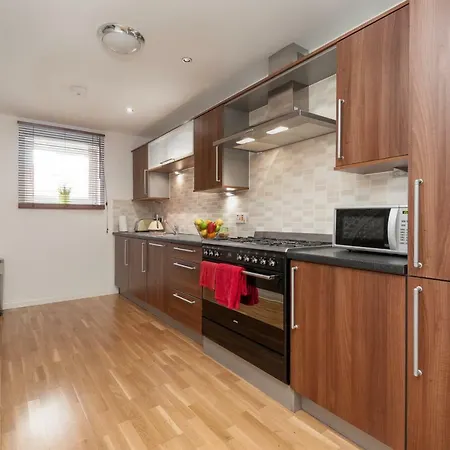 The Tollcross * Edinburg