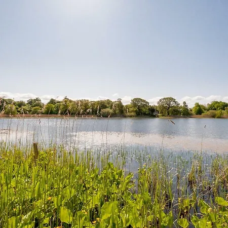 בית נופש The Lochside House *