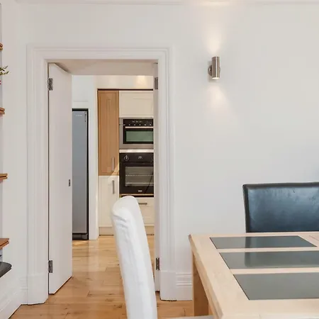 Holiday home The Lochside House Edinburgh