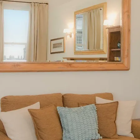 The Lynedoch Place Residence *