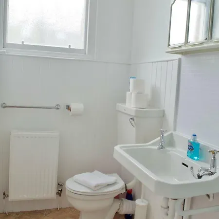 3 Bedroom City Flat In Edimburgo