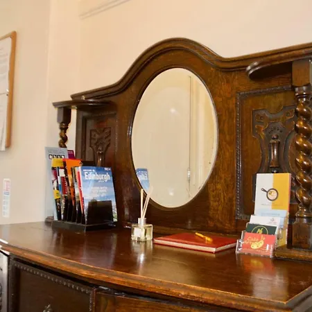 3 Bedroom City Flat In Appartamento