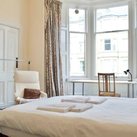 Appartamento 3 Bedroom City Flat In *
