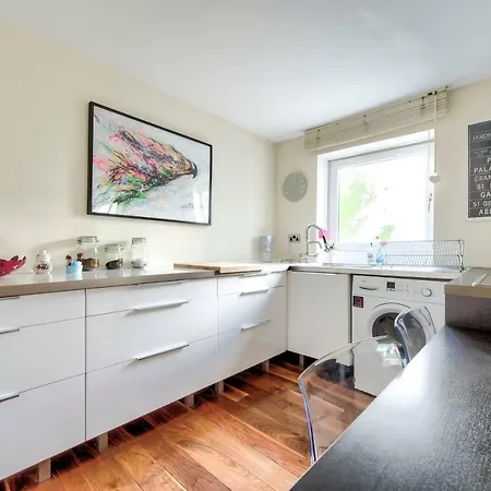 Perfect 1 Bedroom Flat In The Heart Of Edimburgo