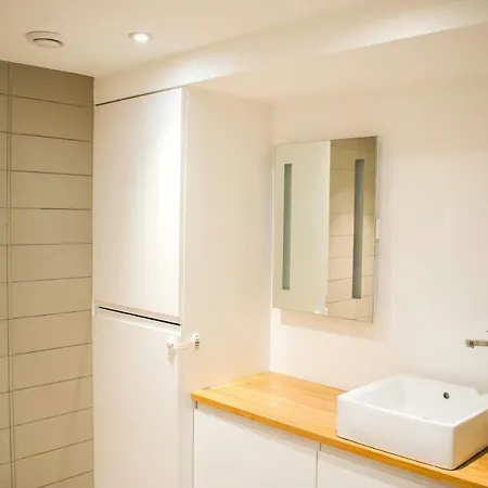 Bright And Modern 2 Bedroom Flat * Edynburg