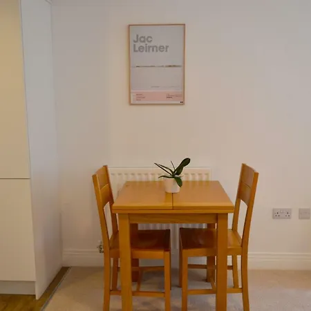 Boutique Flat Off Leith Walk With Free Parking