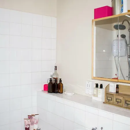 Bright 1 Bedroom Flat Apartment Edinburgh