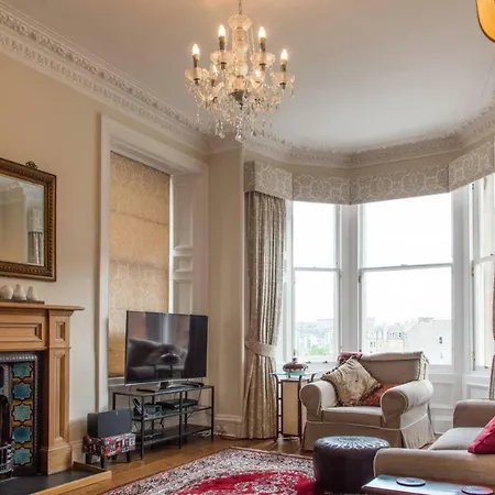 Beautiful Georgian In Bruntsfield *