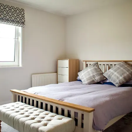 דירה Large 2 Bedroom Flat In Leith With Free Parking *