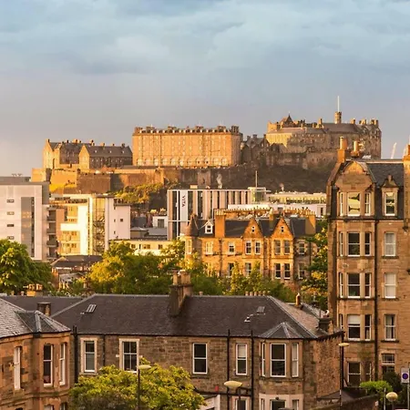Beautiful Georgian In Bruntsfield * إدنبرة