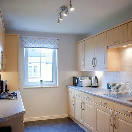 公寓 Large 2 Bedroom Flat In Leith With Free Parking *