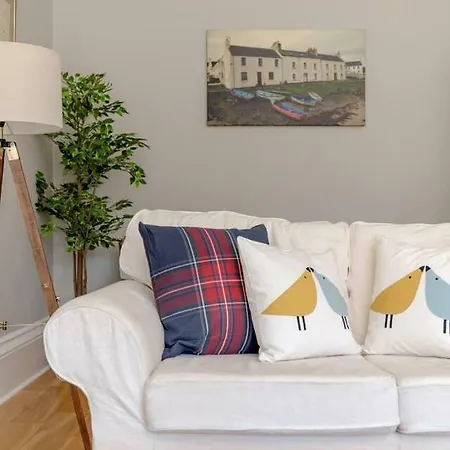 Apartment Lovely 2-bed Apt 2-min From Haymarket Station Edinburgh