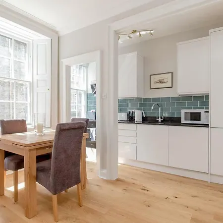 Appartement Altido Elegant Georgian 2-bedrm Apt In Heart Of Old Town Édimbourg