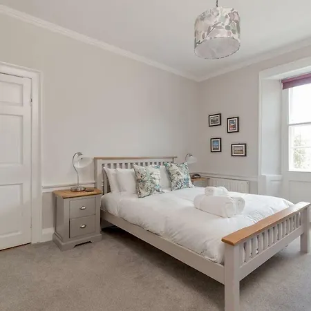 아파트 Altido Elegant Georgian 2-bedrm Apt In Heart Of Old Town