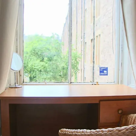 شقة Central Marchmont 3 Bedroom Flat إدنبرة