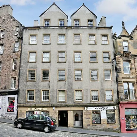 West Bow - Comfy 2 Bed On West Bow Overlooking Grassmarket Lägenhet *