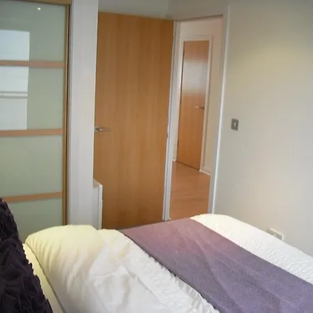 Waterfront * Edinburgh