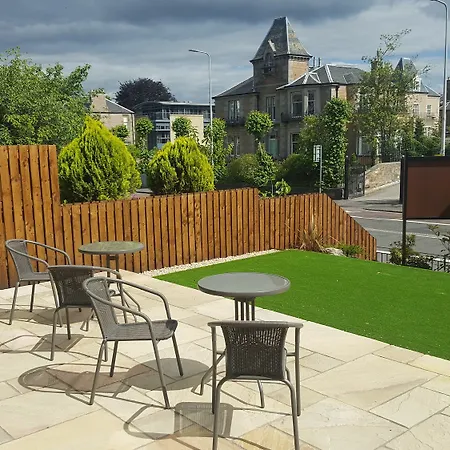 18 Craigmillar Park 4*